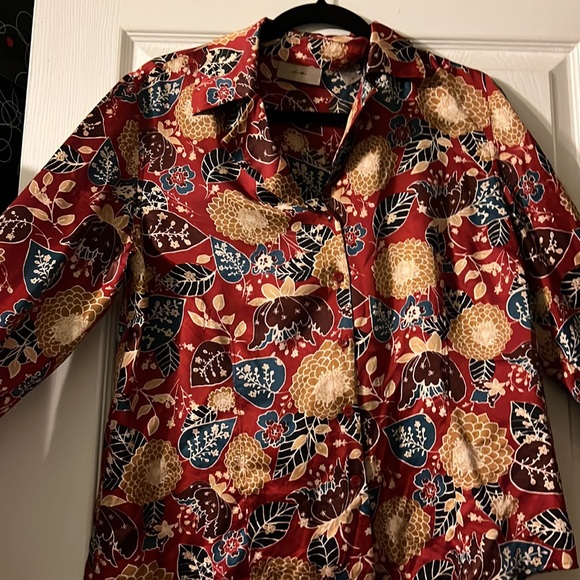 Patterned Silk Button Down Blouse - Picture 2 of 6
